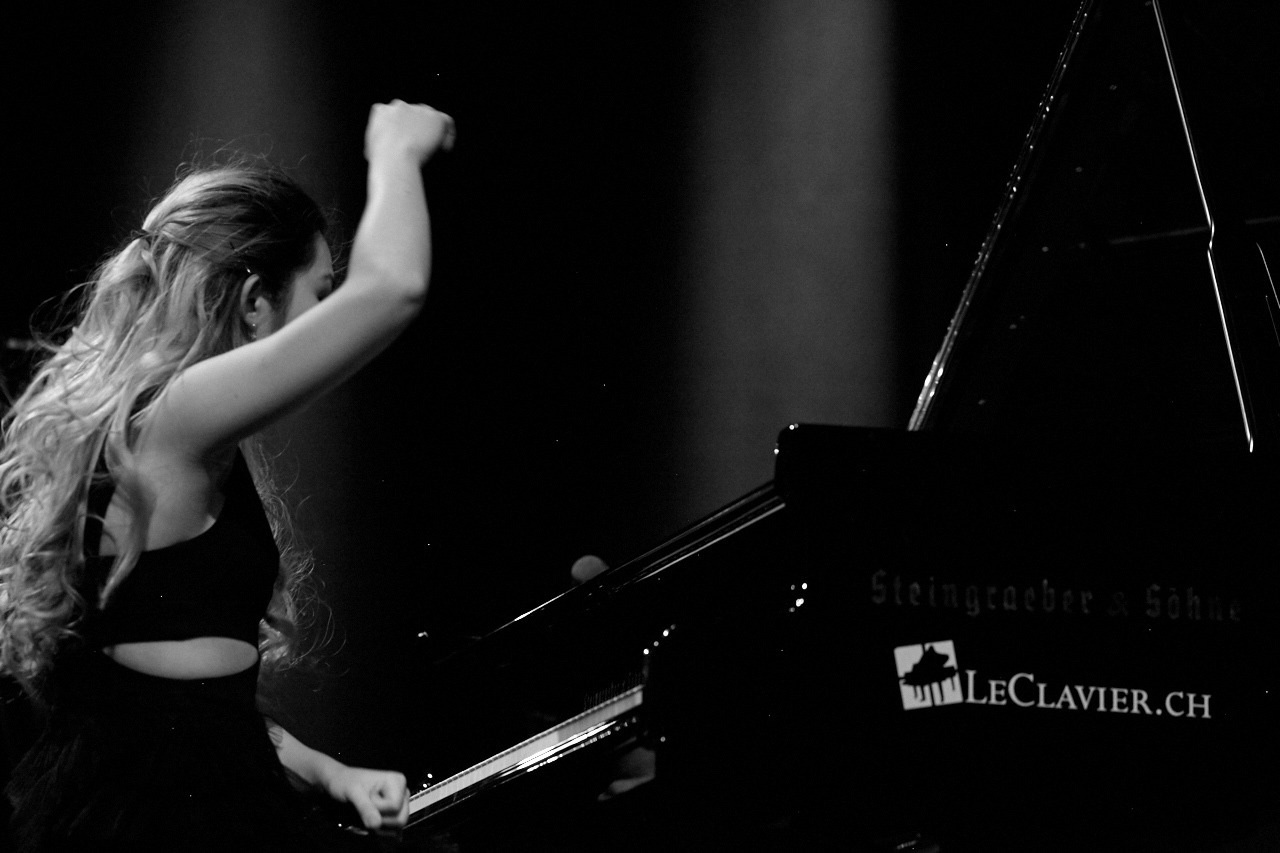  MELODIE ZHAO · 02/02/18 